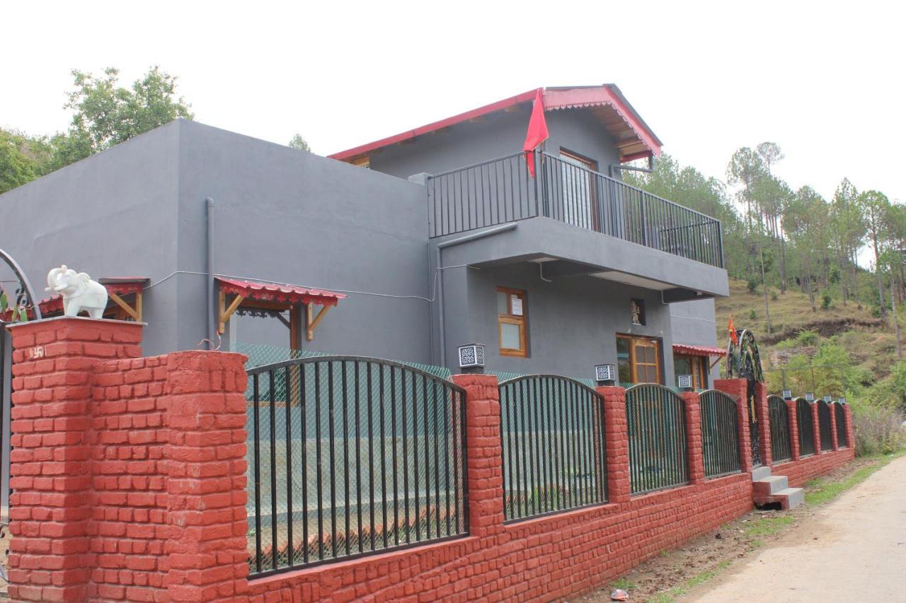 Winter Woods Cottages - 3-Bedroom Homestay Shitlakhet 외부 사진