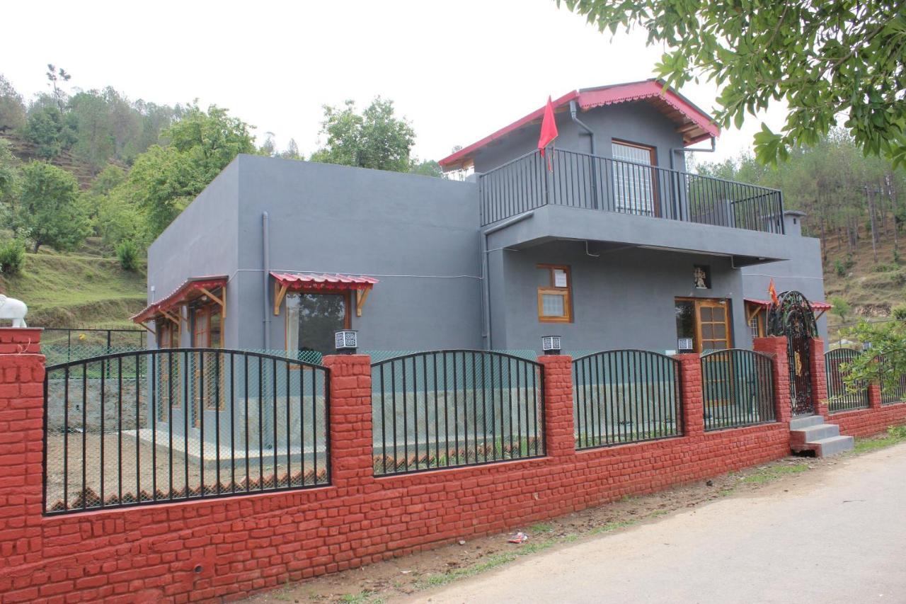 Winter Woods Cottages - 3-Bedroom Homestay Shitlakhet 외부 사진