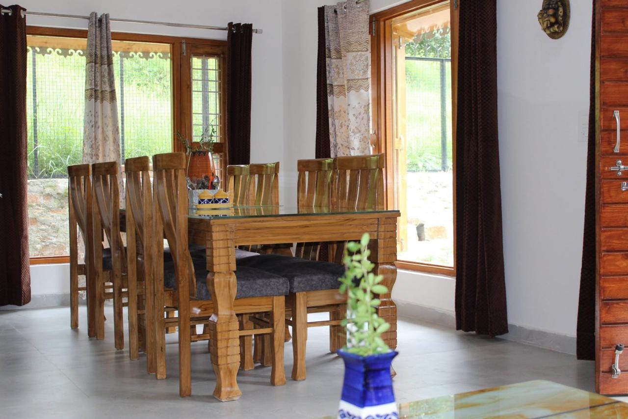 Winter Woods Cottages - 3-Bedroom Homestay Shitlakhet 외부 사진