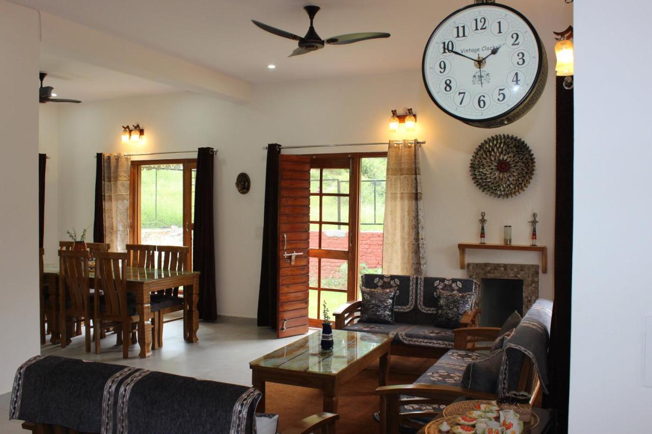 Winter Woods Cottages - 3-Bedroom Homestay Shitlakhet 외부 사진