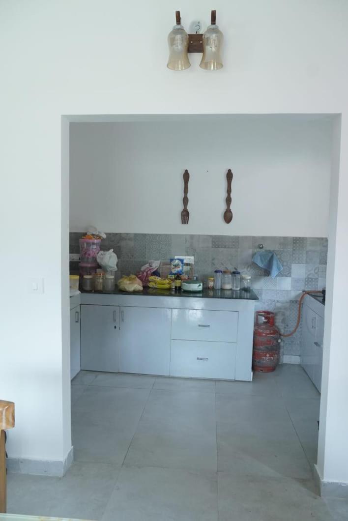 Winter Woods Cottages - 3-Bedroom Homestay Shitlakhet 외부 사진